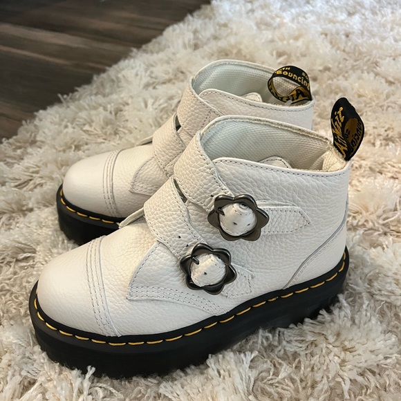 Platform doc marten boots! - Picture 5 of 6